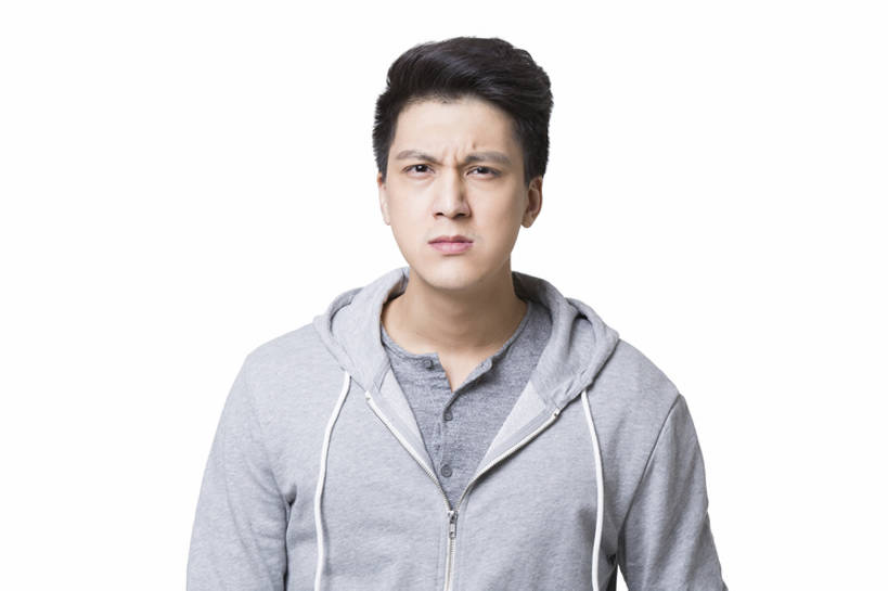 东方人,成年人,一个人,横图,抠图,白色背景,正面,北京,中国,亚洲,仅一个男性,仅一个人,沮丧,生气,注视,休闲装,仅一个年轻男性,观察,看,站着,表情,皱眉,压力,愤怒,摄影,观看,悲伤,察看,伤心,难过,忧虑,关注,消极,肖像,情绪,东亚,挫败,悲哀,哀痛,悲戚,悲痛,男人,男性,年轻男性,亚洲人,中国人,年轻人,半身,彩图,影棚拍摄,闷闷不乐,bj175