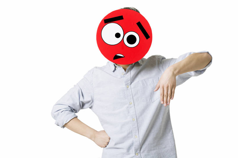 东方人,成年人,脸,头,眼睛,脸颊,一个人,举,横图,留白,抠图,白色背景,正面,失败,纯洁,互联网,北京,中国,亚洲,仅一个男性,仅一个人,覆盖,圆形,标志,符号,面具,文字,记事本,注视,休闲装,标识,现代,手叉腰,仅一个年轻男性,红色,本子,笔记本,观察,看,托,站着,概念,表情,卡通,可爱,童年,童趣,摄影,生活方式,观看,察看,眼球,创造力,隐藏,关注,消极,标点,问题,情绪,童真,东亚,烂漫,无邪,红脸,迷惑,天真,震惊,男人,男性,年轻男性,亚洲人,中国人,年轻人,头部,脸部,脸蛋,面部,举起,举手,举着,向上举,向上伸,向上托,半身,彩图,影棚拍摄,困窘,文字表情,颜表情,颜文字,拟人,表情符号,bj175