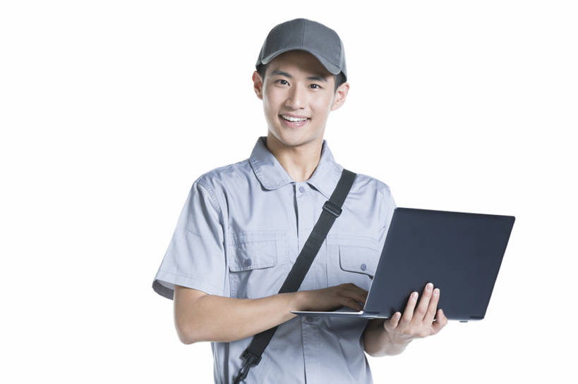 东方人,成年人,一个人,服务员,修理工,工程师,技术人员,笑,微笑,露齿笑,横图,留白,抠图,白色背景,正面,制服,快乐,幸福,信心,笔记本电脑,互联网,技术,帽子,北京,中国,亚洲,仅一个男性,仅一个人,连接,敲打,握,检查,工作,联系,注视,输入,仅一个年轻男性,打字,观察,看,站着,职业,鸭舌帽,服务,握着,摄影,生活方式,查看,观看,技巧,修理,点击,敲击,工程,察看,享乐,关注,手艺,问题,计算机设备,东亚,无线电技术,责任,技能,技艺,解决,按键,计算机,男人,男性,年轻男性,亚洲人,中国人,年轻人,服务生,侍者,技术员,半身,彩图,影棚拍摄,欢乐,妙技,本领,网络安全防护,程序员,bj175