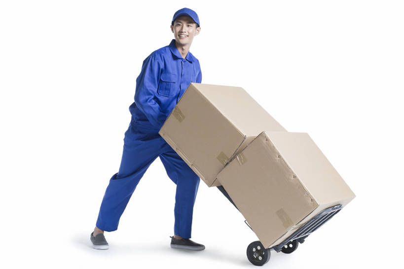 东方人,成年人,一个人,服务员,推,笑,微笑,露齿笑,横图,留白,抠图,白色背景,正面,制服,快乐,幸福,热情,信心,帽子,北京,中国,亚洲,仅一个男性,仅一个人,握,堆叠,工作,包裹,包装,商品,马车,注视,盒子,工人,仅一个年轻男性,手推车,观察,看,站着,职业,鸭舌帽,服务,握着,运输,摄影,生活方式,观看,搬家,搬运工,察看,享乐,关注,货运,运送,东亚,责任,男人,男性,年轻男性,亚洲人,中国人,年轻人,服务生,侍者,员工,步行,彩图,全身,影棚拍摄,欢乐,匠人,劳动者,体力工,递送,工人阶级,bj175