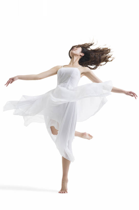 东方人,成年人,一个人,站,微笑,竖图,留白,抠图,白色背景,正面,裙子,时尚,快乐,幸福,热情,信心,北京,中国,亚洲,仅一个年轻女性,仅一个女性,仅一个人,表演,伸展,半空,美丽,光脚,现代,白色,向上看,站着,概念,赤脚,活力,平衡,舒展,摄影,张开双腿,踮脚,单腿,动作,高雅,现代舞,优美,享乐,练习,敏捷,努力,爱好,弹性,东亚,柔和,技能,完美,展开双腿,年轻女性,女人,女性,亚洲人,中国人,年轻人,舞者,仰头,站立,张开手臂,彩图,全身,影棚拍摄,欢乐,舞蹈,魅力,伸展双腿,bj175