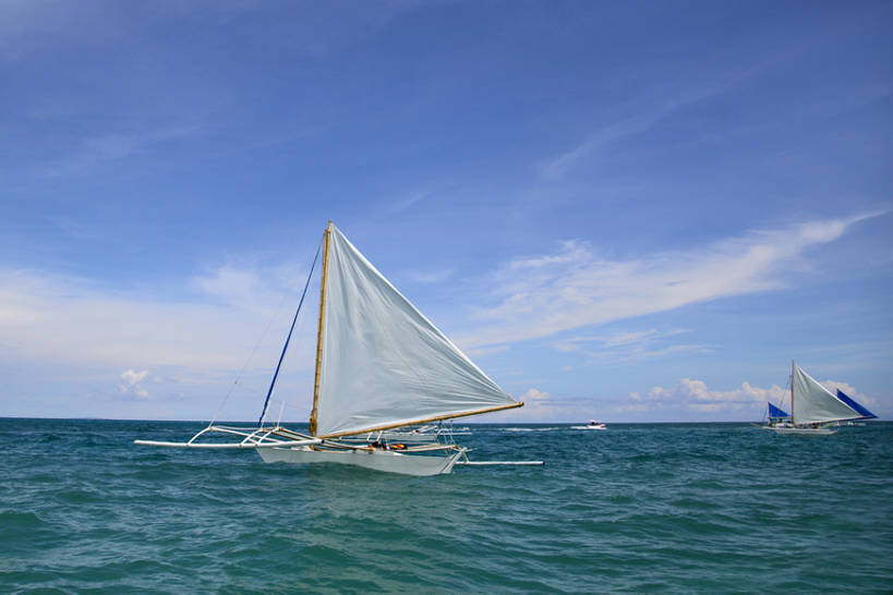 帆船,划船,无人,横图,室外,白天,锻炼,快乐,比赛,运动,竞争,海洋,水,船,菲律宾,亚洲,水平线,云,娱乐,蓝色,天空,自然,休闲,运输,摄影,航海,体育运动,爱好,荡舟,体育,彩图,健身,双体船,bj175