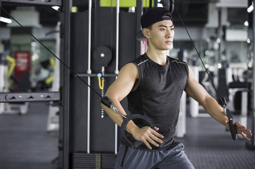 东方人,成年人,肌肉,健壮,一个人,运动员,健身房,拉,横图,室内,白天,正面,运动服,锻炼,运动,信心,城市,帽子,北京,中国,亚洲,仅一个男性,仅一个人,伸展,握,服装,训练,运动器械,现代,仅一个年轻男性,衣服,绳子,站着,健康,健身器械,鸭舌帽,活力,力量,舒展,握着,摄影,服饰,生活方式,酷,练习,衣着,穿着,决心,努力,爱好,苗条,健身器材,塑身,弹性,东亚,肱二头肌,阻力带,衣饰,男人,男性,年轻男性,亚洲人,中国人,年轻人,张开手臂,彩图,运动器材,运动装,健身俱乐部,拉力带,瑜伽伸展带,bj175