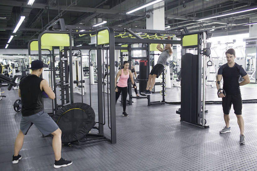 东方人,成年人,运动员,健身房,拉,引体向上,横图,室内,白天,正面,运动服,运动鞋,锻炼,运动,信心,城市,北京,中国,亚洲,五个人,握,短裤,服装,背心,训练,运动器械,现代,衣服,站着,健康,短袖,健身器械,活力,力量,握着,摄影,服饰,生活方式,动作,马尾辫,酷,练习,衣着,穿着,决心,努力,爱好,苗条,健身器材,塑身,弹性,东亚,阻力带,衣饰,男人,男性,年轻男性,年轻女性,女人,女性,白种人,亚洲人,中国人,年轻人,彩图,全身,运动器材,运动装,健身俱乐部,拉力带,瑜伽伸展带,bj175