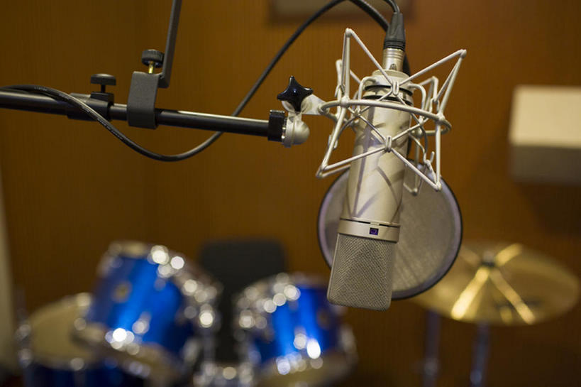 无人,横图,室内,特写,夜晚,时尚,静物,北京,中国,亚洲,钹,鼓,乐器,音乐,娱乐,现代,摄影,录音棚,麦克风,录音,扩音器,东亚,爵士鼓,彩图,数码录音机,数字录音器,bj175