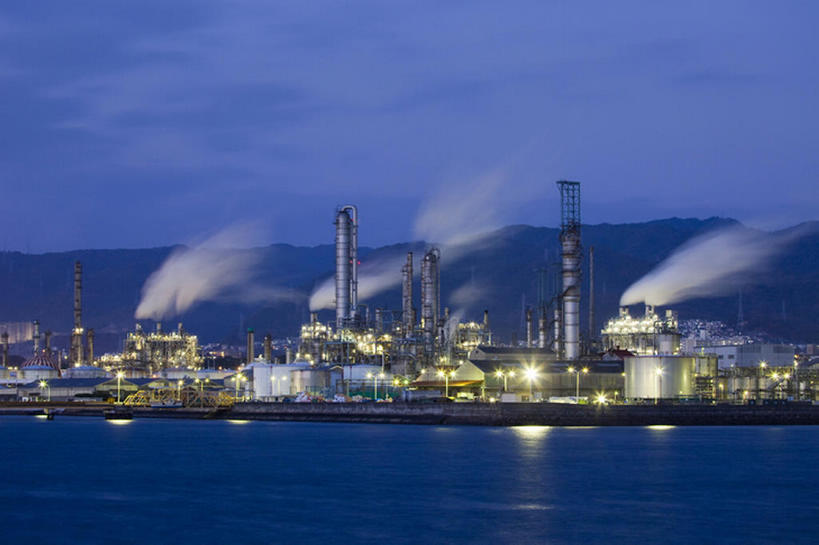 无人,横图,室外,白天,留白,商务,技术,海洋,山,丰富,蒸汽,岛,现代,蓝色,天空,发电站,运输,摄影,能源,宁静,照亮,替代能源,环境保护,万里无云,化石燃料,彩图,乙醇,bj175