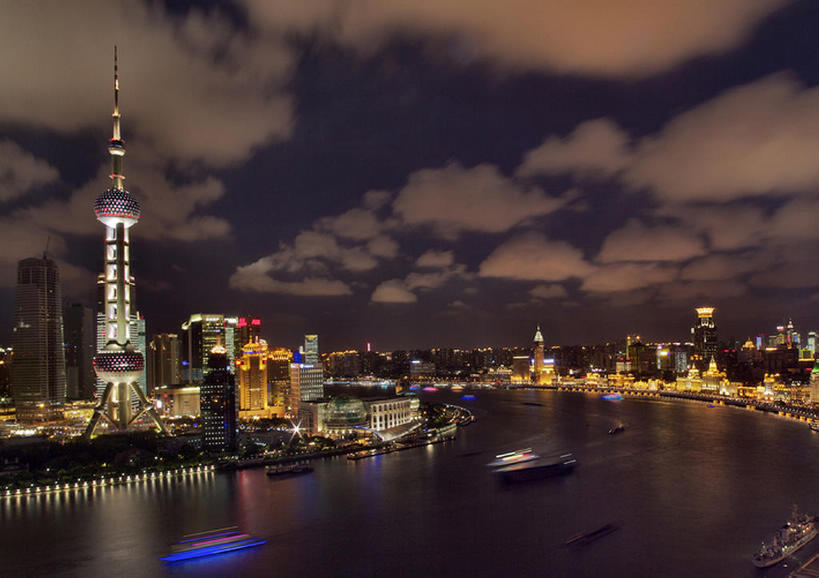 无人,横图,室外,夜晚,旅游,度假,河流,美景,城市风光,城市,摩天大楼,上海,中国,景观,云,娱乐,现代,浦东,风景,天空,自然,外滩,享受,休闲,景色,放松,摄影,宁静,照亮,都市风光,自然风光,观光船,东亚,繁荣,彩图,旅行,东方明珠塔,bj175