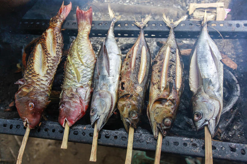 无人,横图,印度尼西亚,亚洲,一排,整齐,鱼,食品,木炭,竹签,排列,队列,取食签,巴厘,bj175