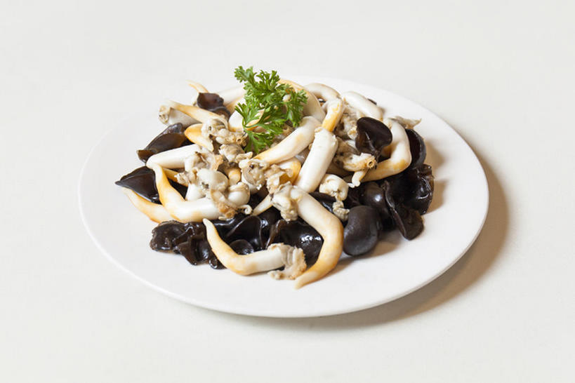 无人,横图,白色背景,静物,中国,亚洲,准备,生食,食品,饮品,木耳,饮食,餐饮,食物,饮料,盘子,中国菜,健康,摄影,黑木耳,膳食,可口,中国文化,东亚,海蛤,适口,海产,彩图,影棚拍摄,装饰菜,bj175