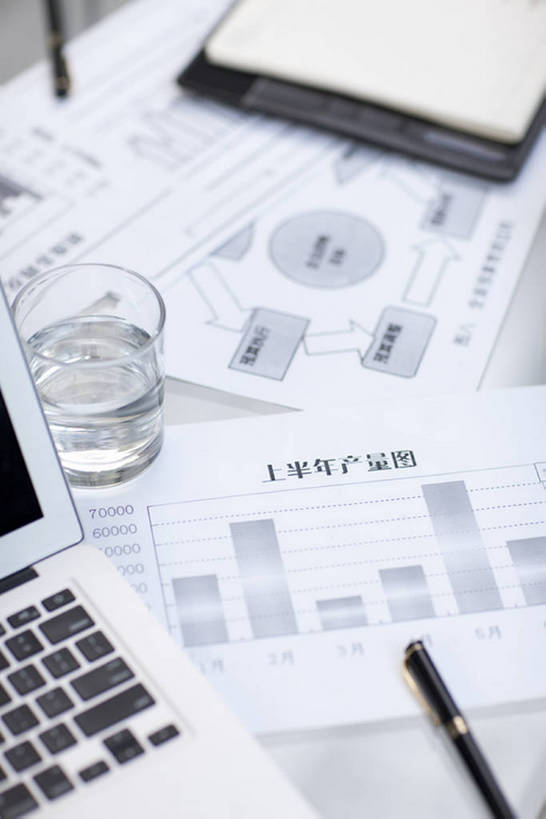 无人,办公室,竖图,室内,白天,商务,笔记本电脑,互联网,技术,静物,北京,中国,亚洲,图表,文件,办公用品,联系,现代,书桌,文具,学习用品,摄影,生长,技巧,文具用品,手艺,东亚,计划书,完成,无线电技术,技能,技艺,计算机,彩图,妙技,本领,好消息,财务报告,bj175