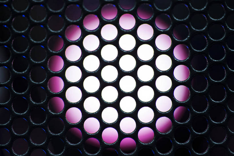 无人,横图,特写,抽象,北京,中国,亚洲,对称,鲜艳,金属,圆形,标志,指示灯,斑点,光,铁丝网,光亮,红色,摄影,部分,明亮,照亮,照明设备,东亚,彩图,bj175