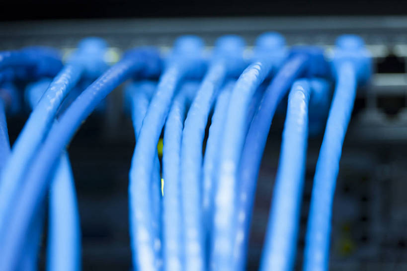 无人,横图,特写,通讯,安全,信心,互联网,技术,数据,科技,北京,中国,亚洲,连接,环绕,缠绕,传输,科学,因特网,网络,网址,信息,电缆,电器,配件,器材,域名,指示灯,插座,联系,现代,蓝色,工业,通信,创意,摄影,保护,支撑,网线,主机,部分,复杂,部件,电流,控制,工程,数据线,金属丝,操作,家用电器,机房,水晶头,地址,USB线,纠缠,计算机设备,母板,插线板,拖线板,东亚,网络服务器,控制室,线缆,电源转换器,排插,无线电技术,技能,机件,计算机,计算机电缆,彩图,USB数据线,网络安全防护,接线板,工业机械,bj175