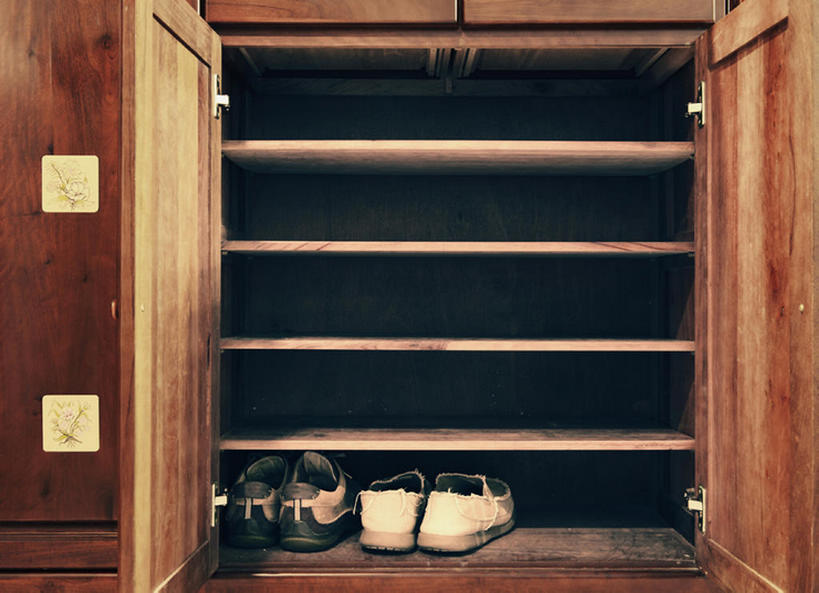 无人,横图,室内,储藏室,家具,鞋子,一排,整齐,木制,一对,排列,橱柜,打开,摄影,分层,开启,队列,鞋盒,彩图,bj175