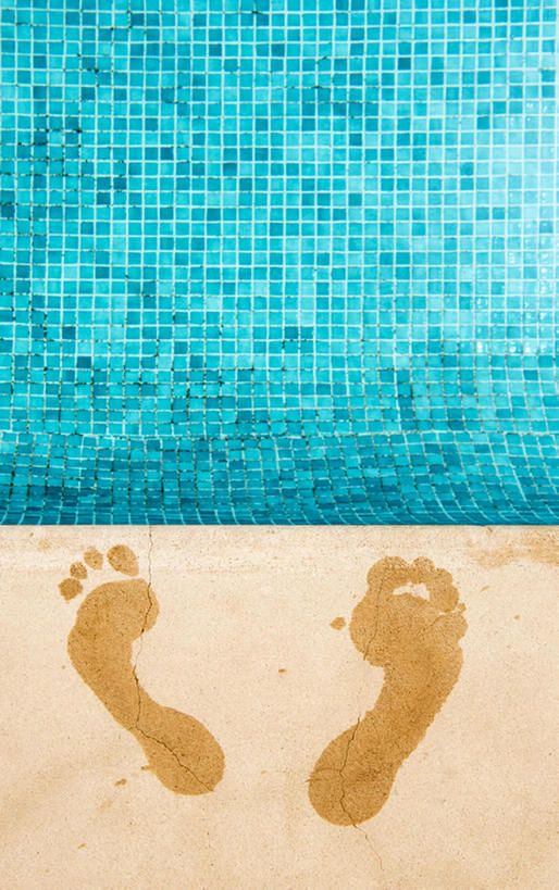 无人,体育馆,游泳池,竖图,室外,白天,水,希腊,湿,脚印,球袋,水池,水面,泳池,潜水,摄影,轮廓,游泳馆,彩图,bj175