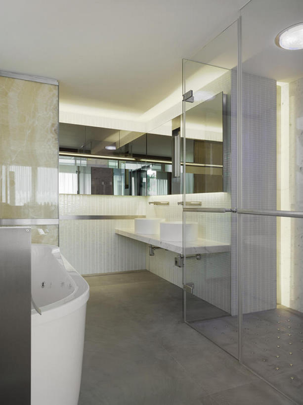 无人,竖图,室内,镜子,浴室,中国,亚洲,反射,瓷砖,水槽,公寓,干净,现代,布置,浴盆,摄影,电灯,样板房,照亮,高雅,简单,华贵,东亚,设计,彩图,上层阶级,bj175