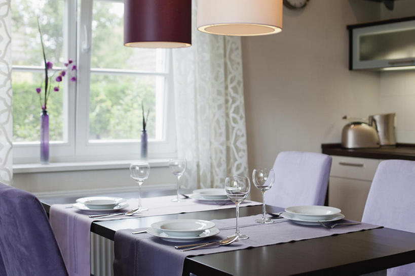 无人,家,横图,室内,白天,餐桌,厨房,窗户,餐具,椅子,德国,一排,整齐,饭厅,房屋,公寓,干净,现代,排列,摄影,高雅,风格,队列,房地产,开放式厨房,彩图,bj175